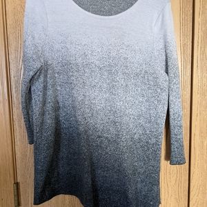Vera Wang 3/4 sleeve sweatshirt asymmetrical